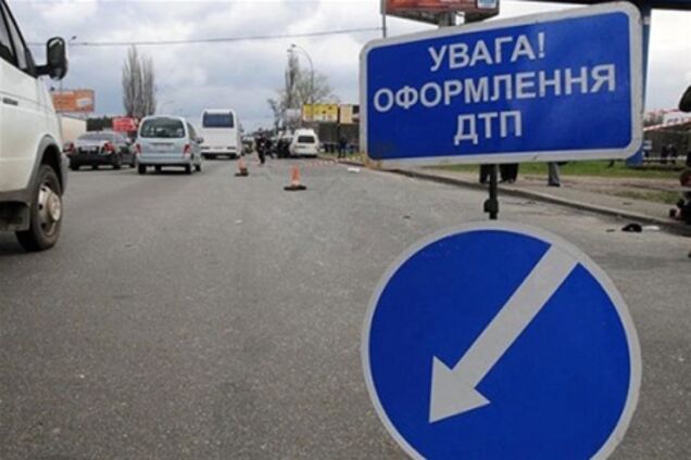 В аварії травмовано 23 учасники етнофестивалю під Києвом