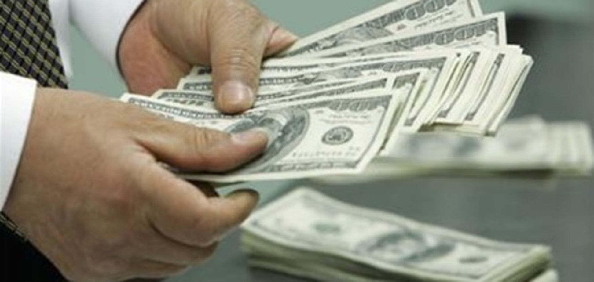 Спрос на наличную иностранную валюту повысился - эксперт