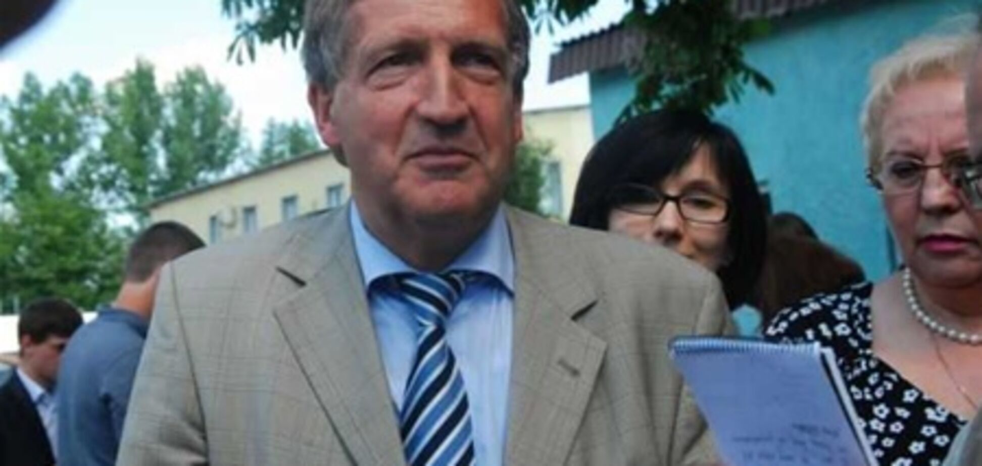 Хармс встретился с врачами, сомневающимися в методах лечения