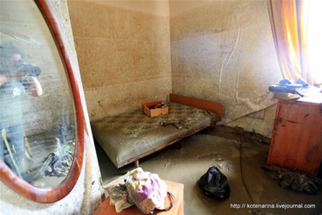 С жителей затопленного Крымска сбивают деньги за 'гуманитарку'