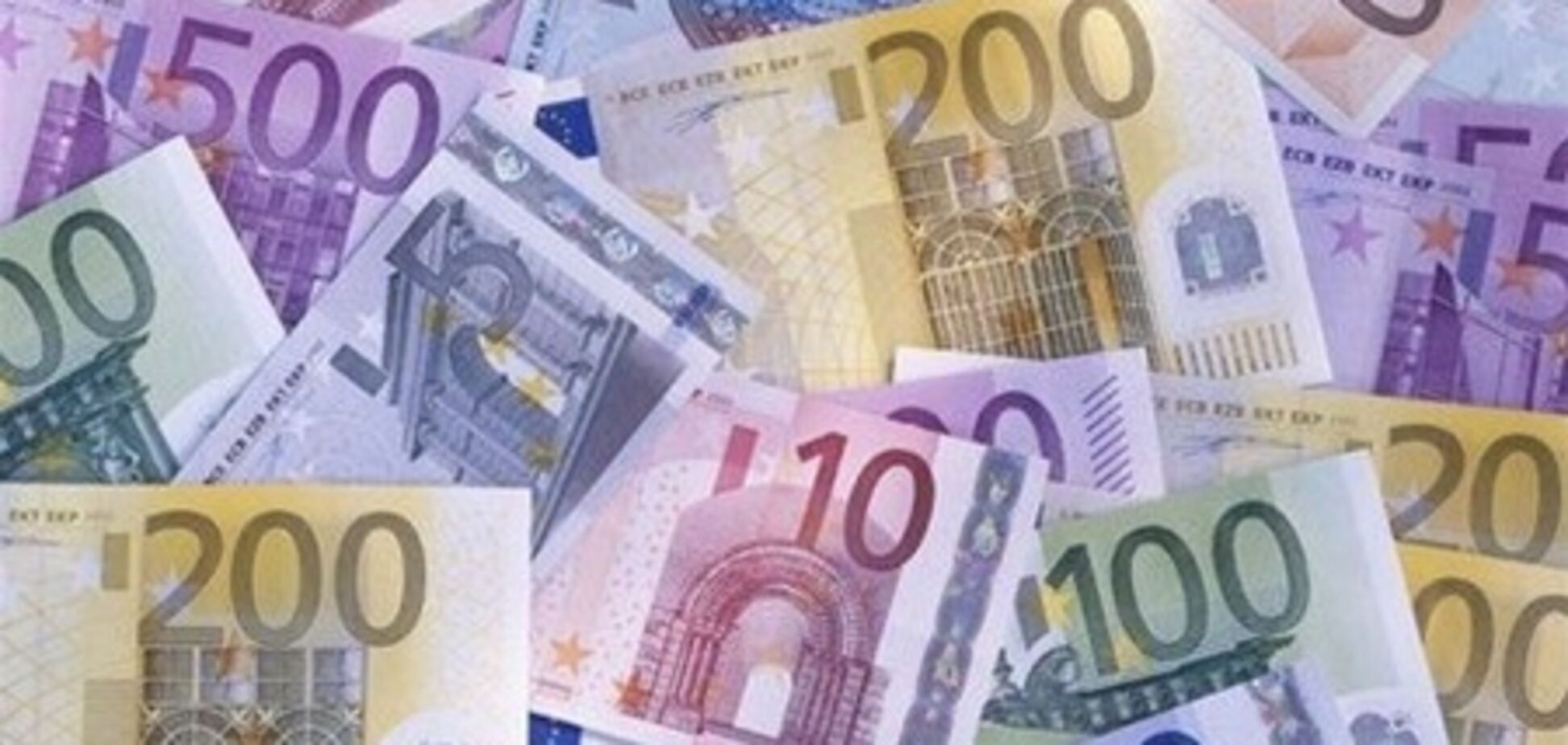 Европейская валюта продолжает сдавать позиции