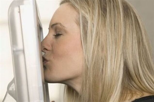 8 приемов, как понравиться парню по переписке