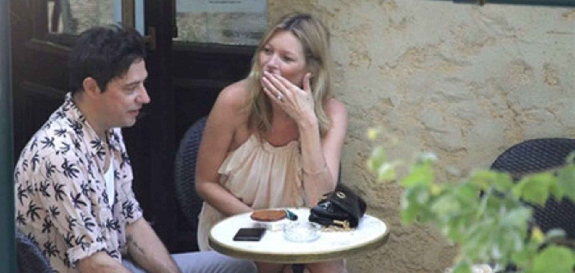 Кейт Мосс отправилась на отдых во Францию. Фото