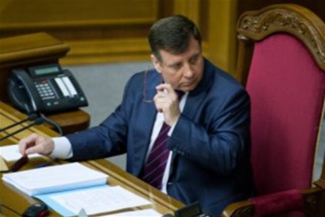 ПР: Мартынюк имеет право подписать языковой закон