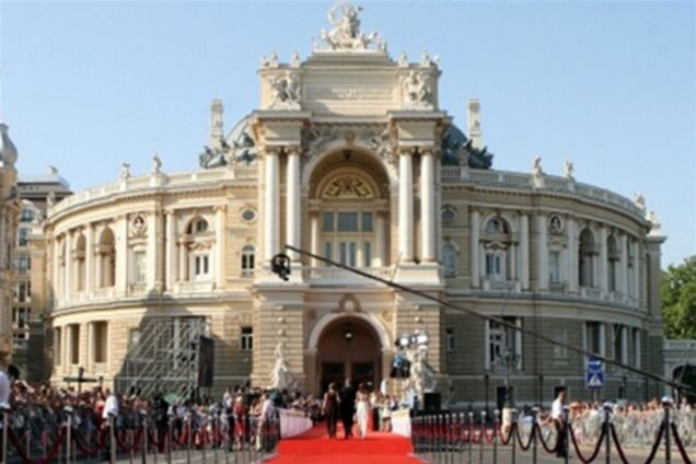 Одесский кинофестиваль открывали мировые кинозвезды