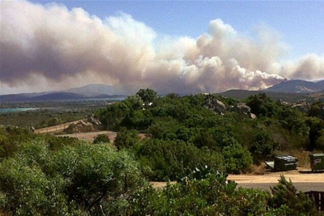 500 людей евакуйовано на Сардинії через пожежі