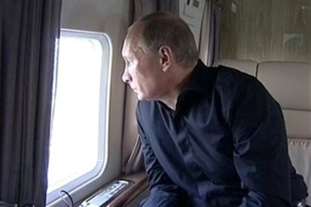 Путин прилетел в Крымск, чтобы провести совещание