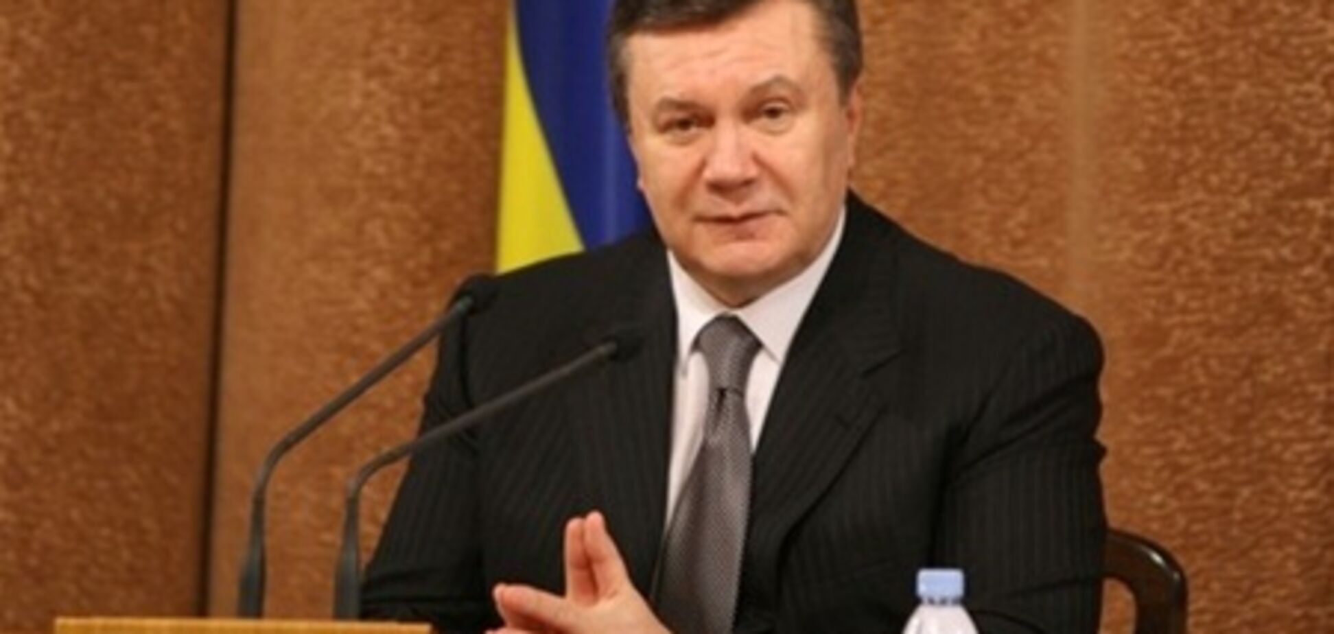 Янукович поздравил украинцев с годовщиной Декларации о суверенитете