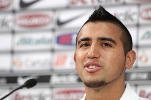 Пляшкою по голові: знаменитий футболіст влип у серйозний скандал - стали відомі подробиці