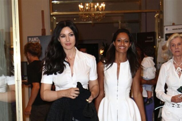 Беллуччи прибыла на фестиваль Ischia Global Fest-2012. Фото