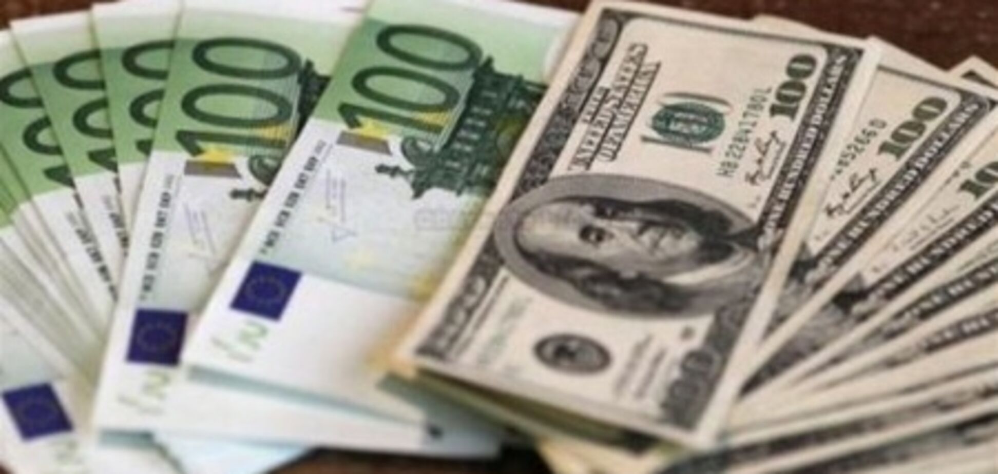 Эксперты заявляют, что доллар на этой неделе не будет изменяться
