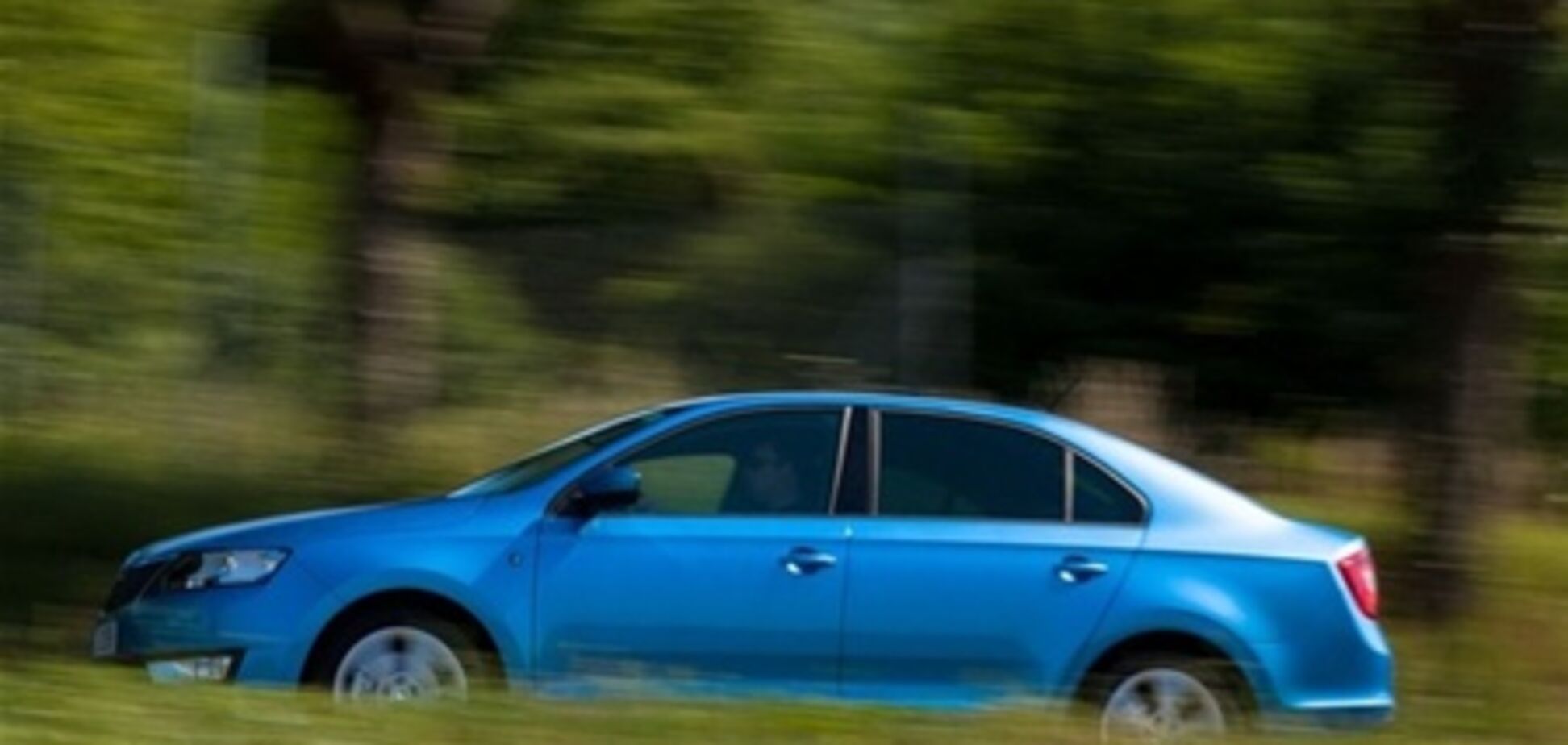 'Шкода' полностью рассекретила новый седан Skoda Rapid. Фото. Видео