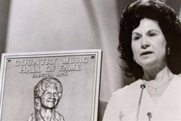 У США померла зірка кантрі Кітті Веллс 