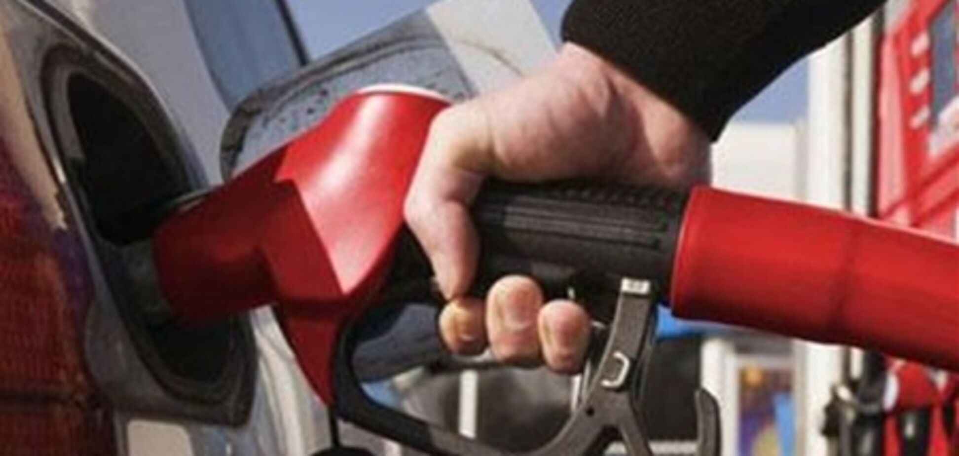 Янукович одобрил добавление биоэтанола в бензин