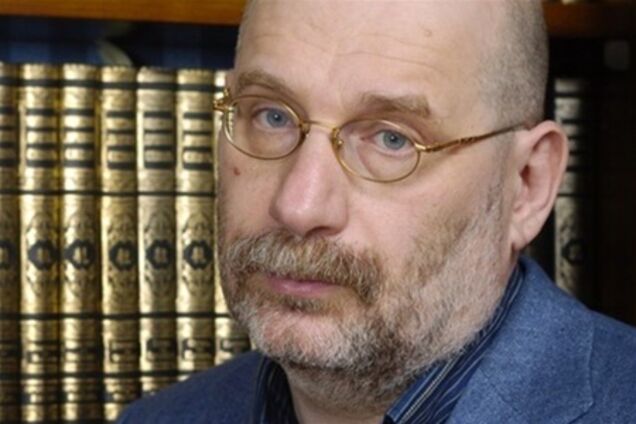 Борис Акунін: коло читання