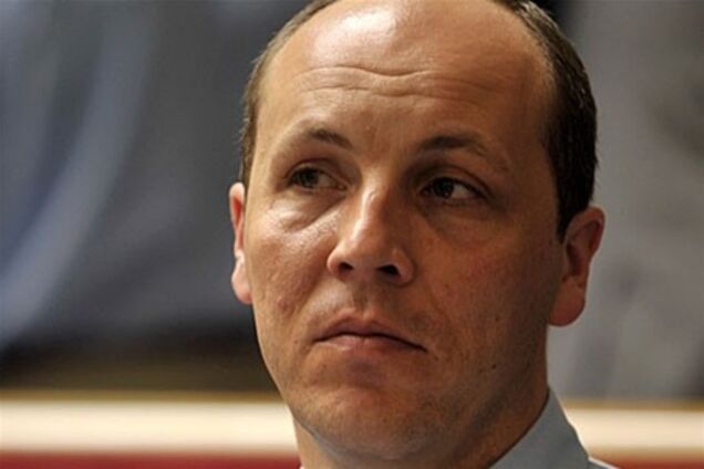 Парубій: регіонали танцюють на мінному полі