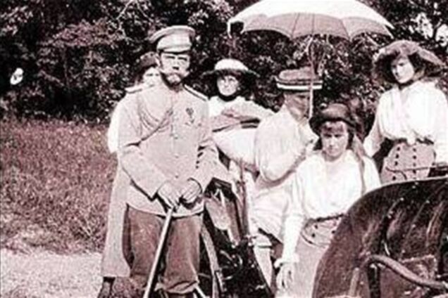 Дім Романових просить РПЦ визнати достовірність останків царської сім'ї