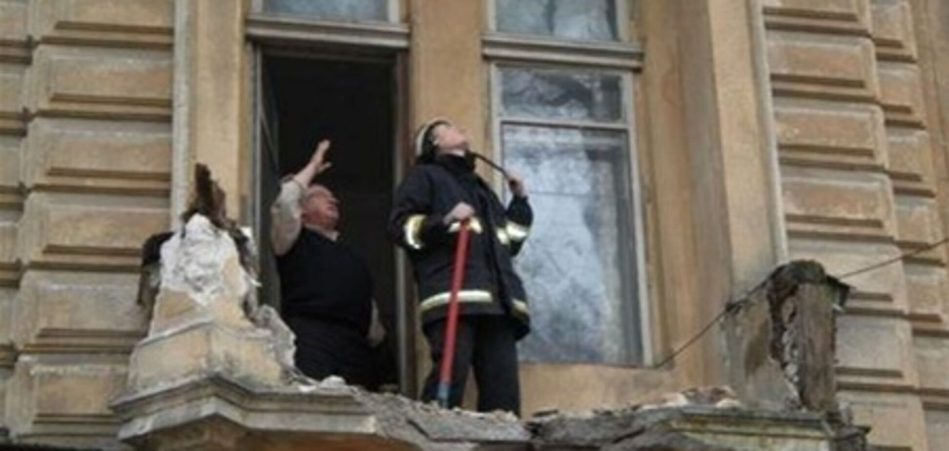 У центрі Одеси обвалився балкон з жінкою