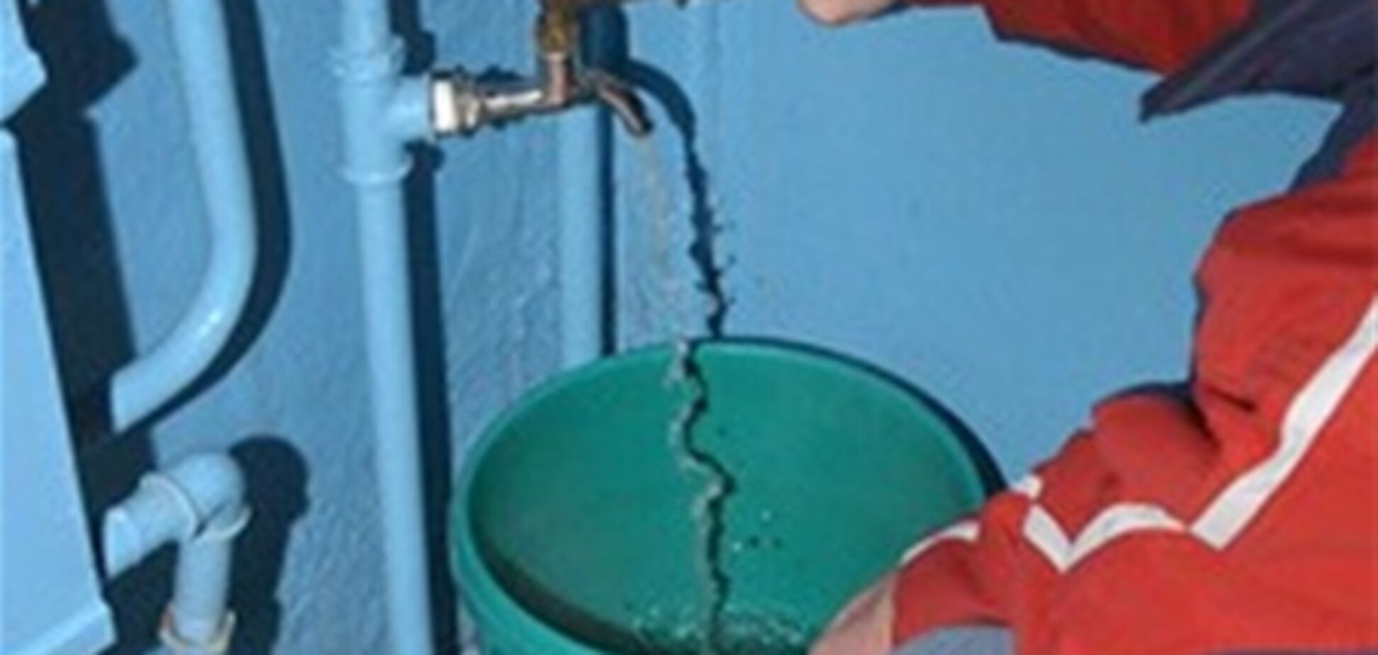 Жителям Крымска разрешили не платить за воду до ноября