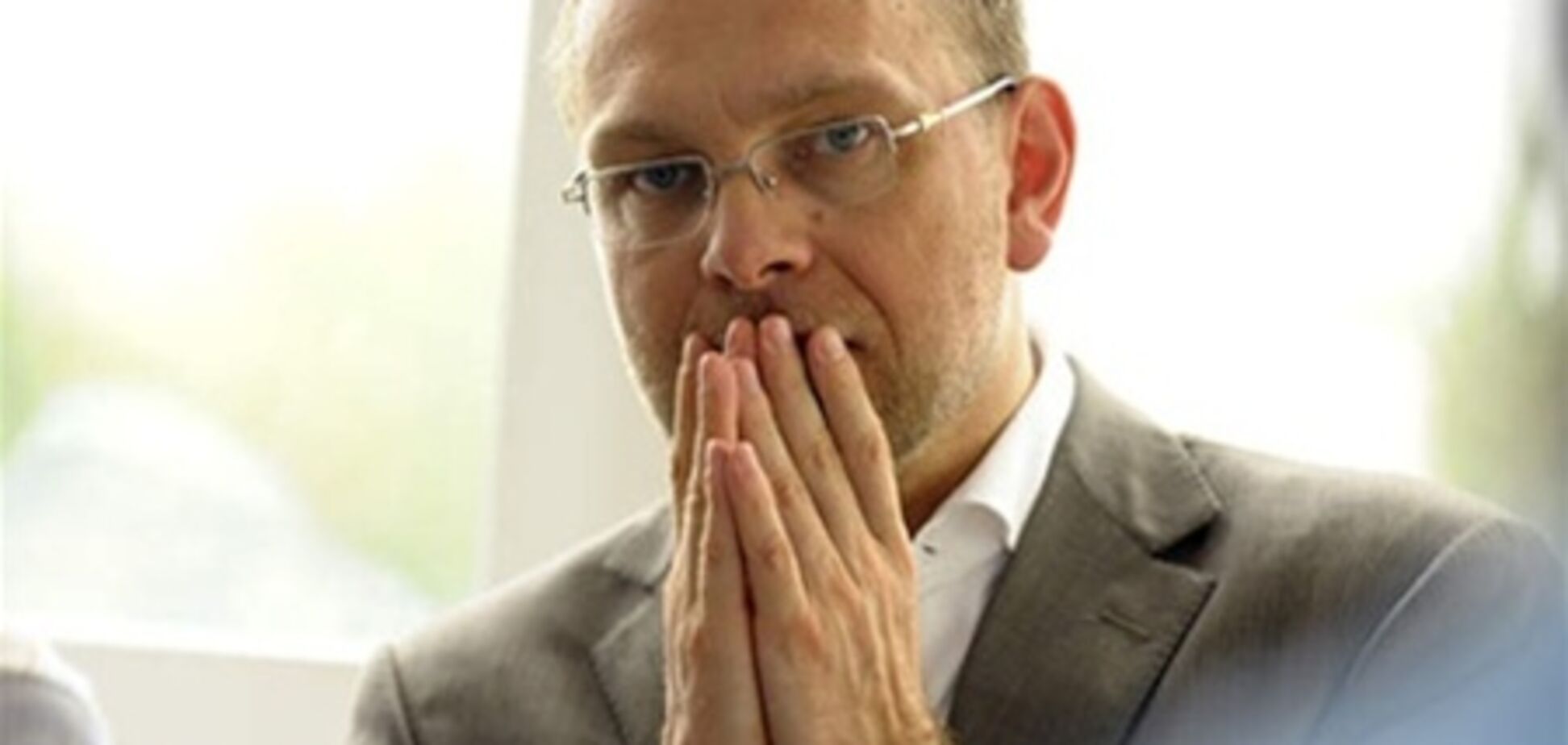 Власенко не хочет говорить об 'афганской контрабанде'