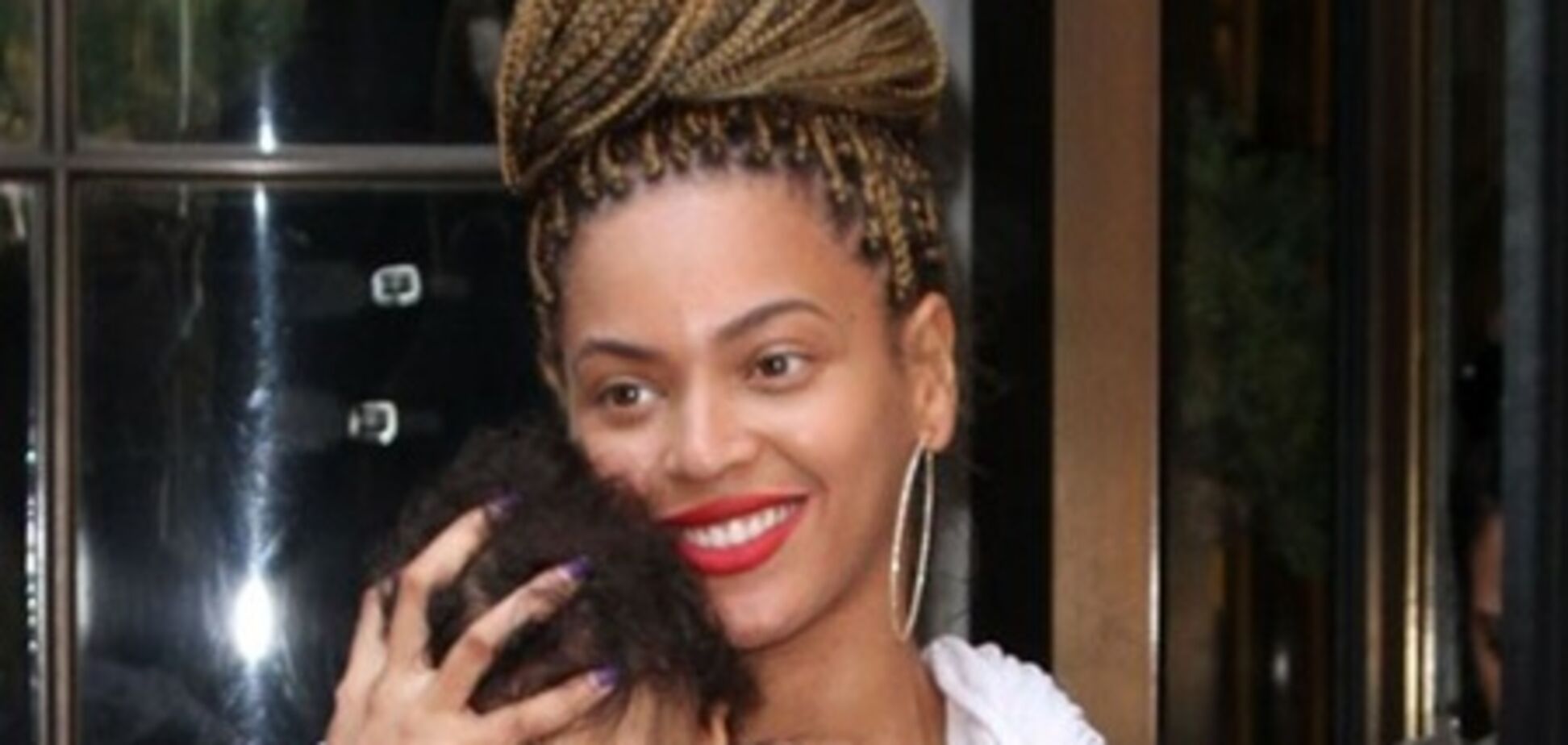 Бейонсе сделала себе невероятные косички. Фото