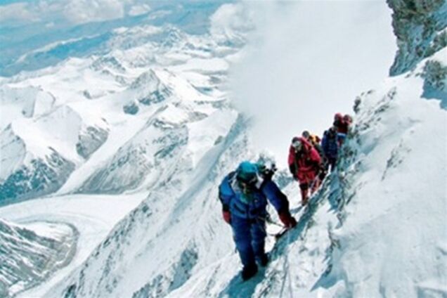 Знайдено українські альпіністи, які зникли в горах Грузії