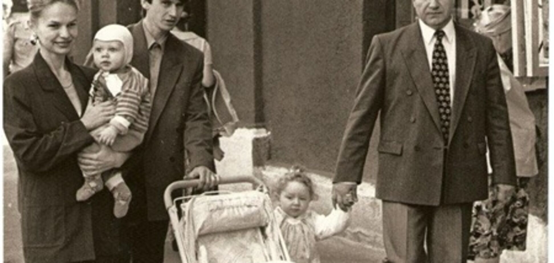 Мороз показав, як виглядав в юності