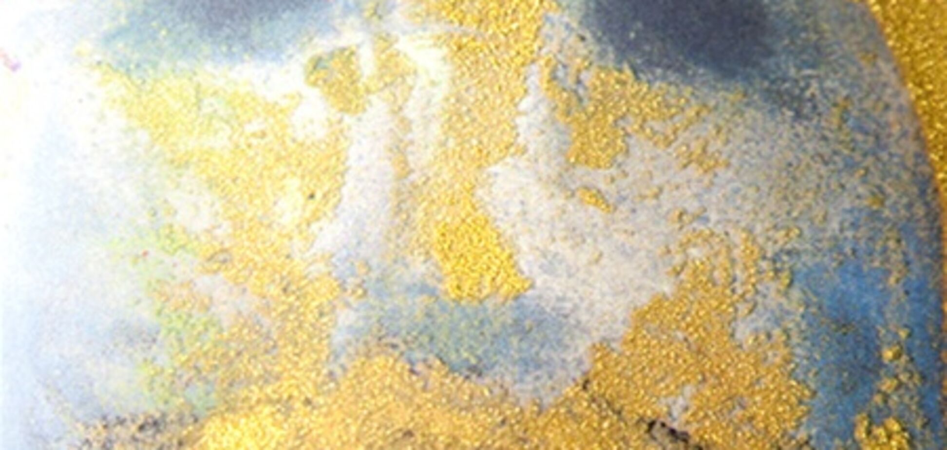 В Украине появится коллекционное издание Библии с бриллиантами и иллюстрациями Дали