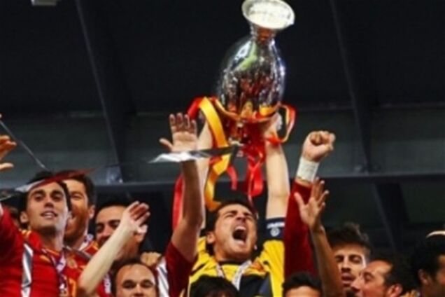 Названа символическая сборная Евро-2012