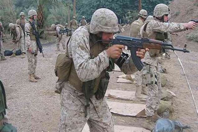 Военным в США разрешили надеть форму на гей-парад