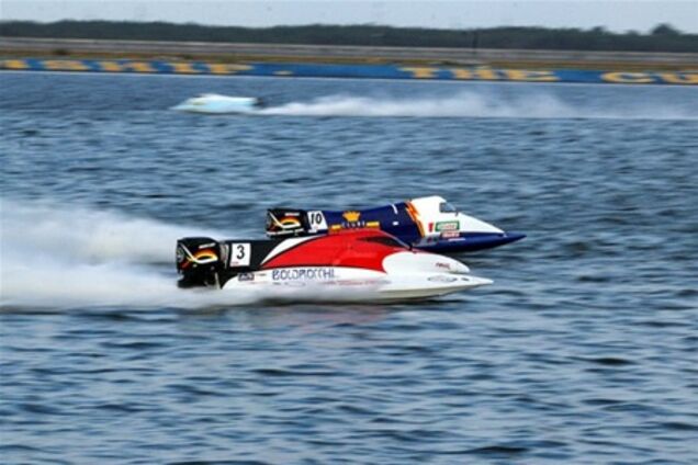 Старт водной 'Формулы-1' перенесли из-за непогоды