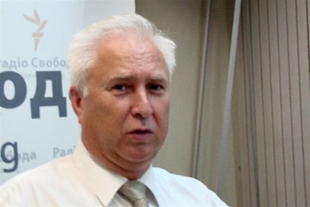 ПР: Президент вряд ли подпишет закон о языках в августе