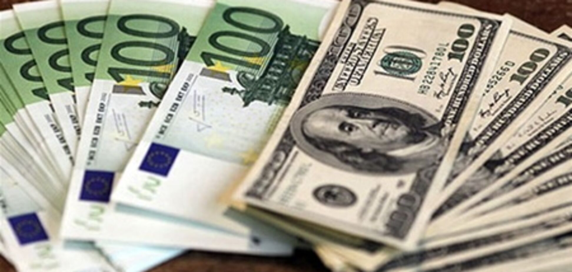Евро будет снижаться и дальше - эксперты