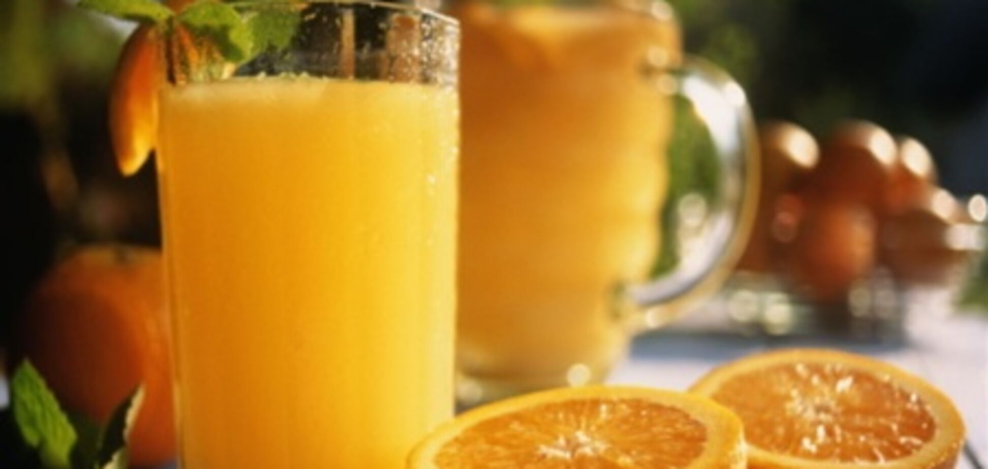 Апельсиновый сок делает женщин красивее – эксперты