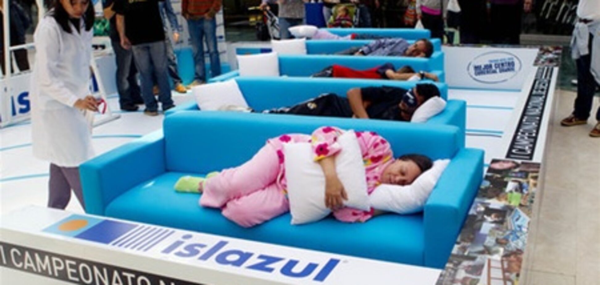 Из-за кризиса испанцы начнут работать во время сиесты