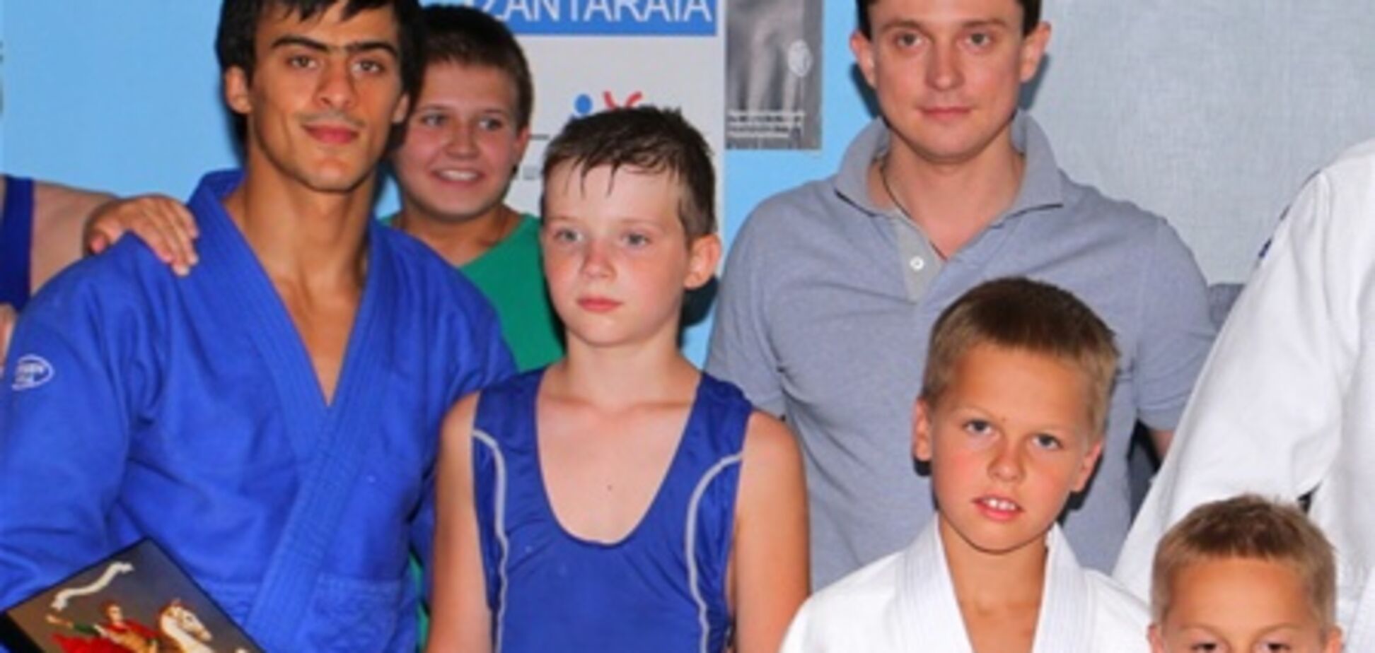 Олимпиец провел тренировку для молодых киевских дзюдоистов