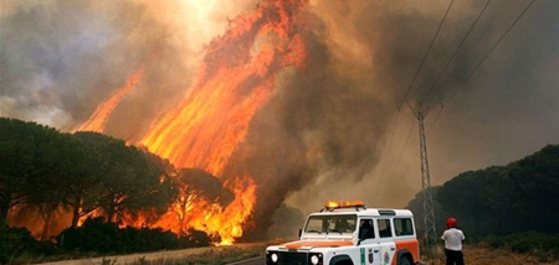Пожары на Тенерифе затронули Национальный парк