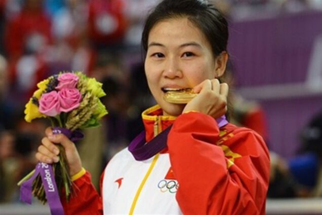 Перше золото Олімпіади їде до Китаю