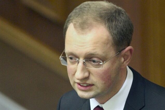 Яценюк: у Президента нет оснований подписывать закон о языках