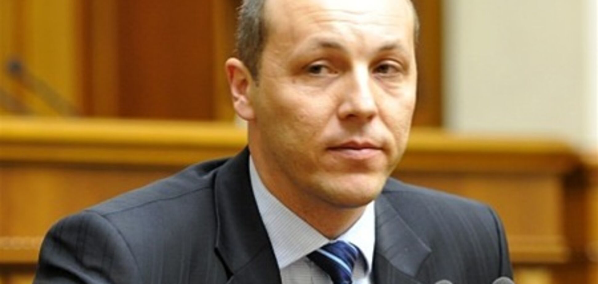 Голосование за закон о языках обернулось для Парубия сломанными ребрами