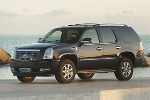 Хлеборобам Туркмении подарили Cadillac Escalade за пшеницу