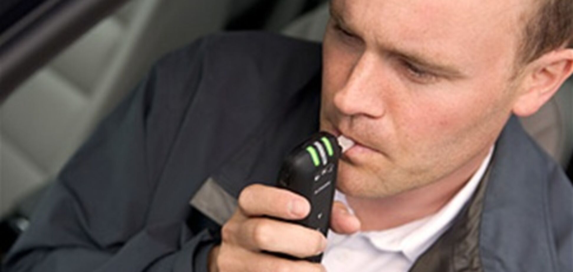 В Европе водителей обязали ездить с алкотестерами