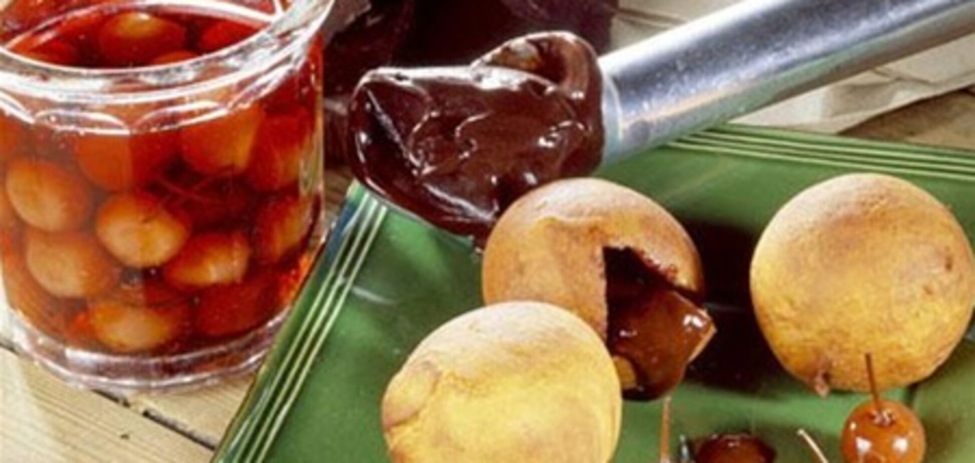 Маринованная вишня