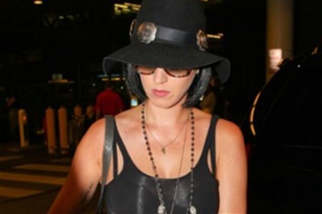 У Перри новый образ — 'готки'