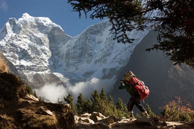 Путешествовать по Непалу без гида запрещается