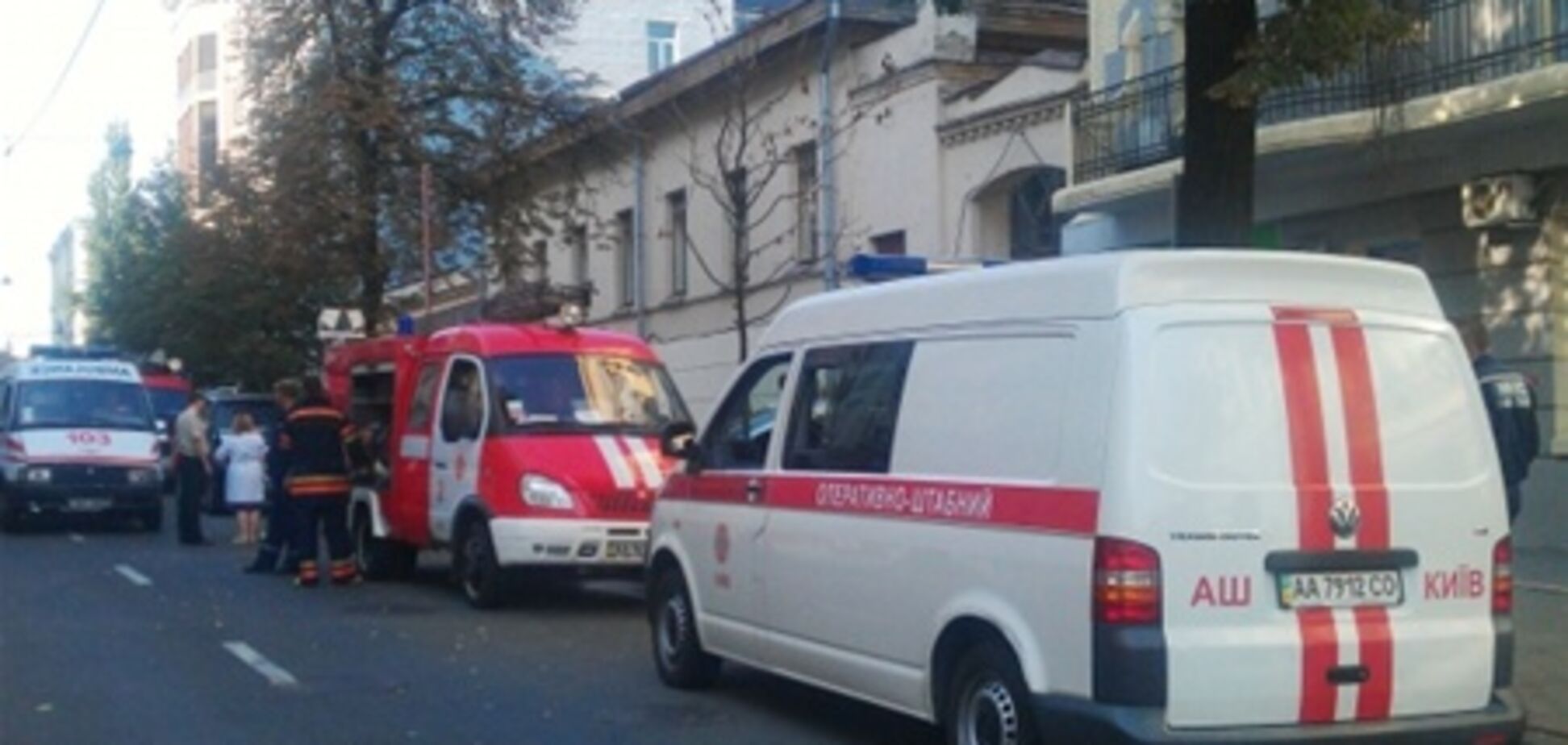 В киевской пятиэтажке упал и загорелся лифт