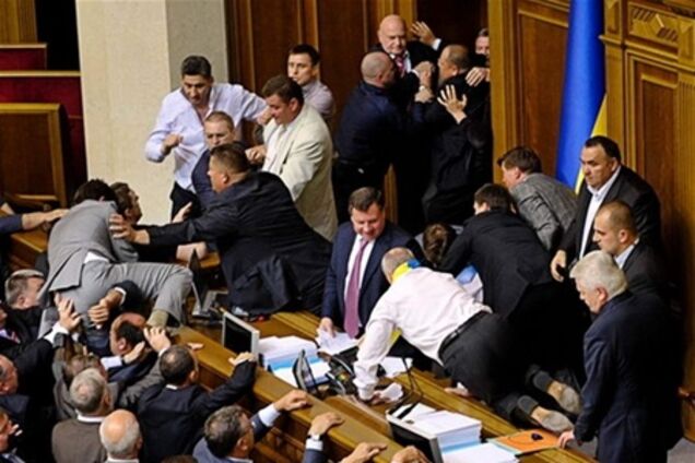 Карточка еще одного нардепа 'случайно' проголосовала за закон о языках