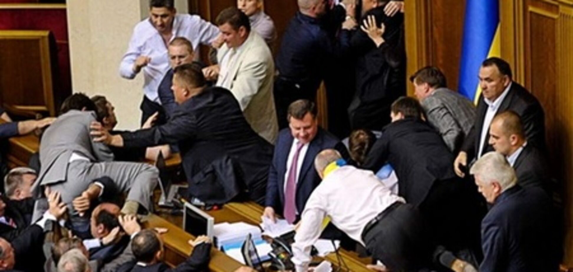 Карточка еще одного нардепа 'случайно' проголосовала за закон о языках