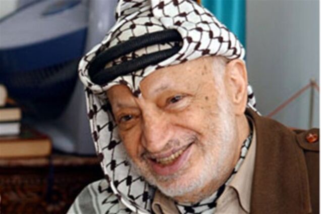 Следы полония обнаружили в зубной пасте Арафата и его шапке