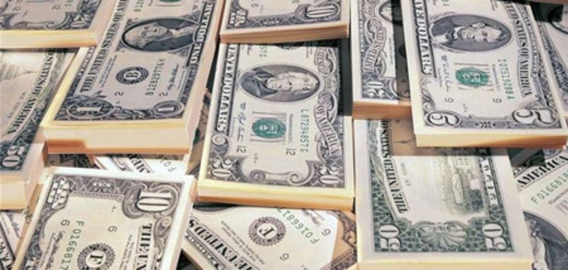 Межбанк открылся ростом курса доллара